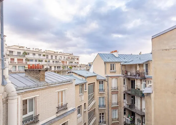 Paris Eiffel Studio
